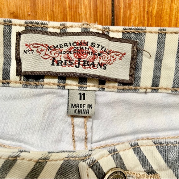 Blue & White striped Iris skinny jeans, sz 11  $15 - Picture 2 of 8